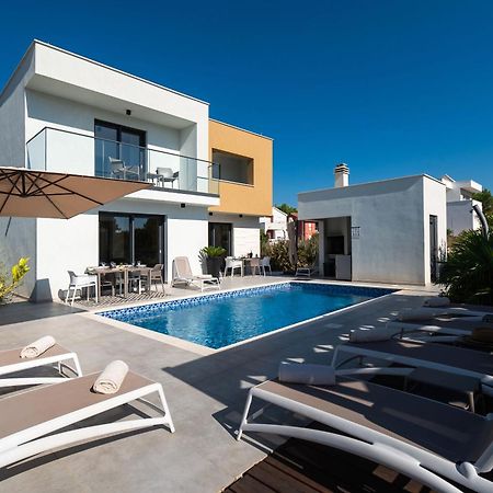Apartments Villa Adriana II ซรีมา ภายนอก รูปภาพ