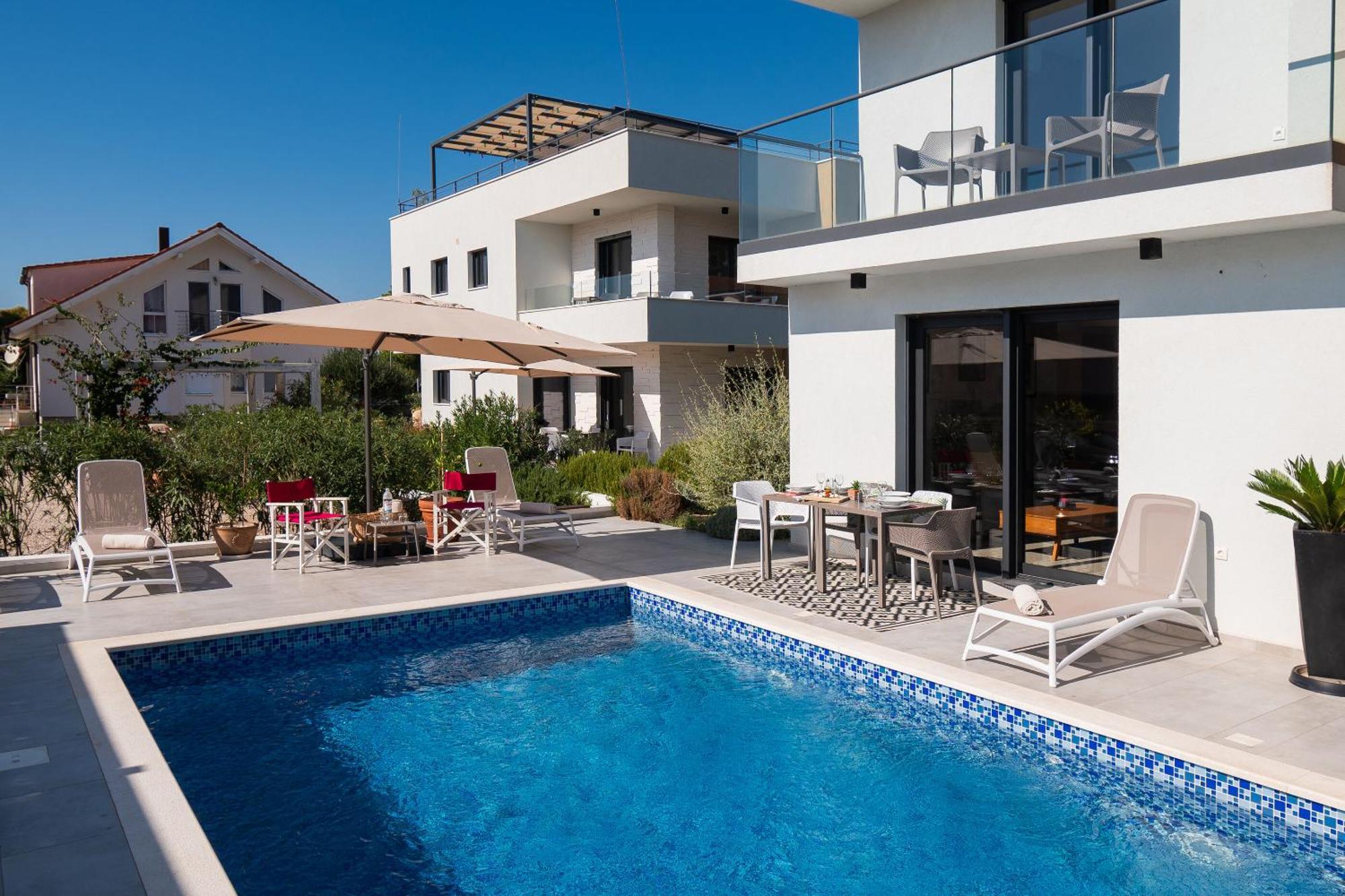 Apartments Villa Adriana II ซรีมา ภายนอก รูปภาพ