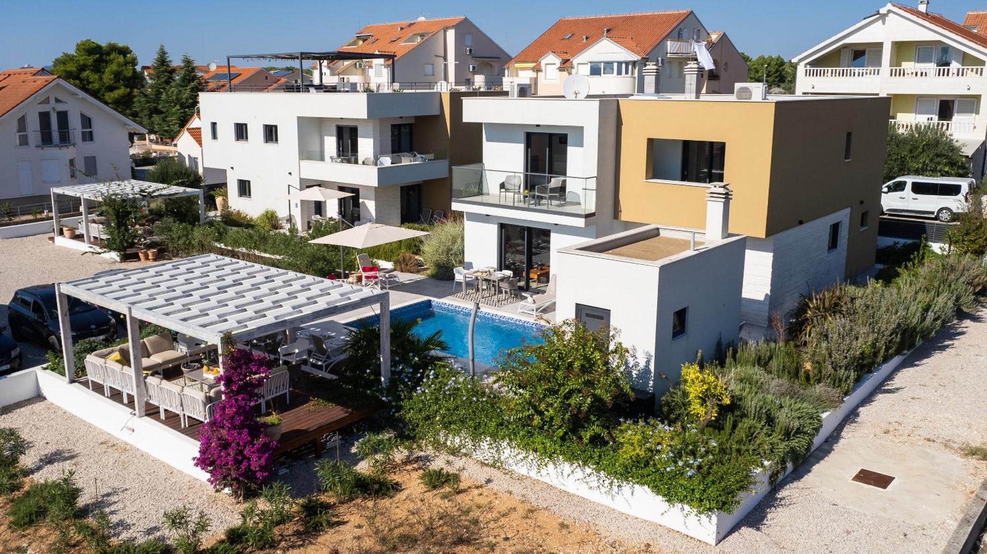 Apartments Villa Adriana II ซรีมา ภายนอก รูปภาพ