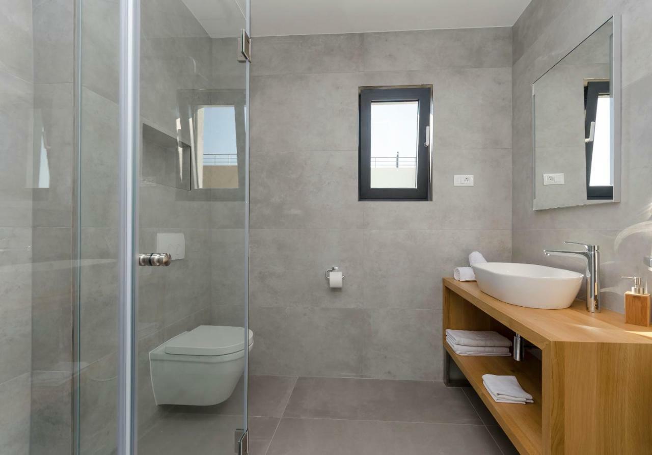 Apartments Villa Adriana II ซรีมา ภายนอก รูปภาพ